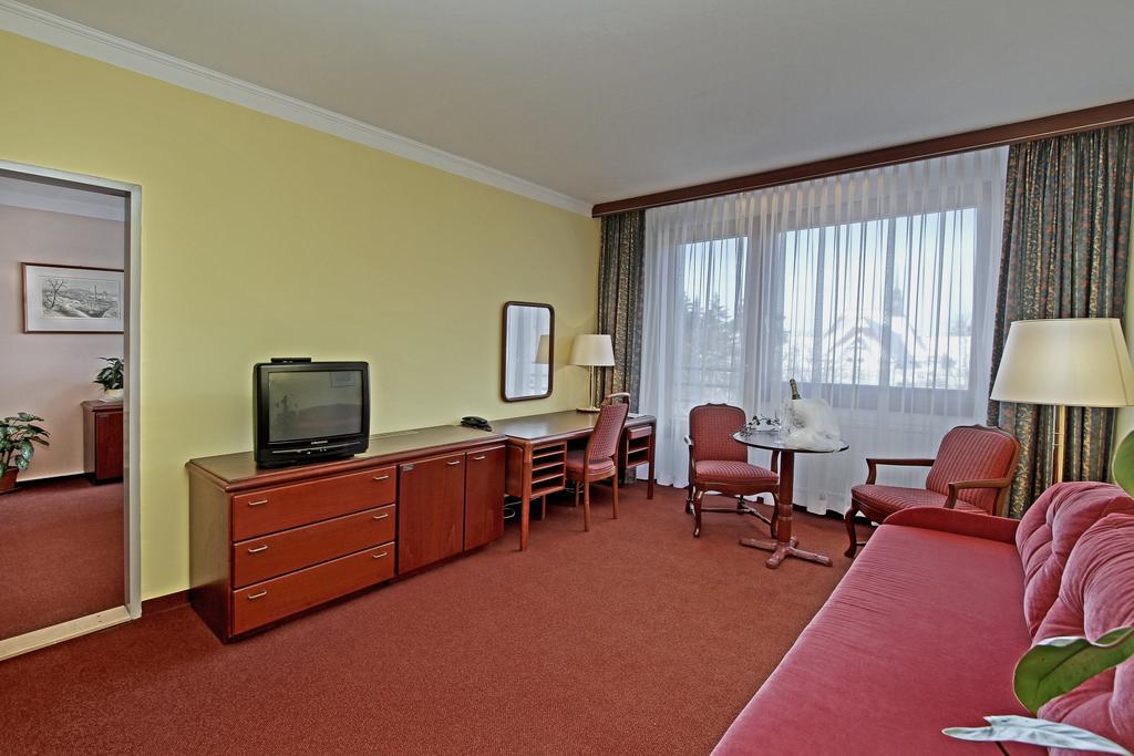 Hotel Krakonos Marianske Lazne Room photo