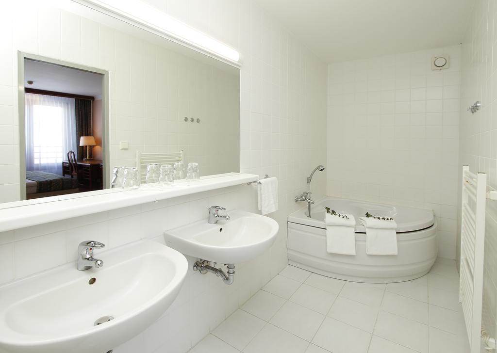Hotel Krakonos Marianske Lazne Room photo