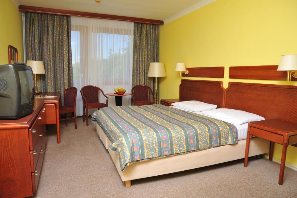 Hotel Krakonos Marianske Lazne Room photo